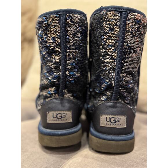 MSRP $190 UGG Blue Sequined Boots Size 6W/4Y | SAME DAY SHIP - Picture 2 of 7